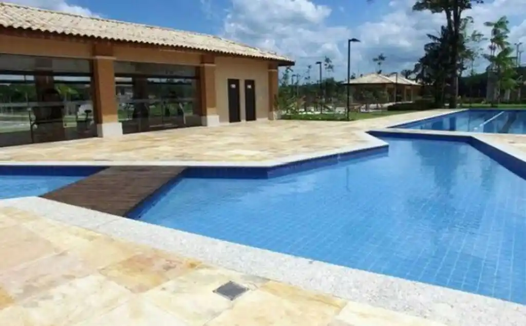 LOTE C/ 658m² no CONDOMÍNIO JARDINS COIMBRA